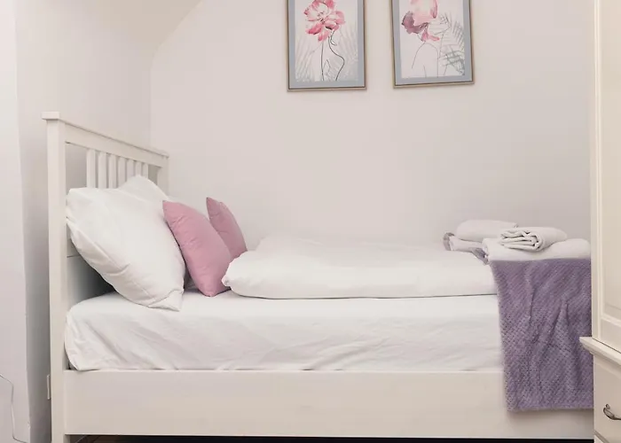 Milky Way Floor 2-bedroom Air Condition *